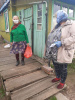 Вручение продуктовых наборов гражданам старше 65 лет, состоящим на надомном обслуживании